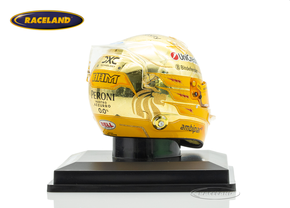 Helm Scuderia Ferrari F1 GP Singapur 2025