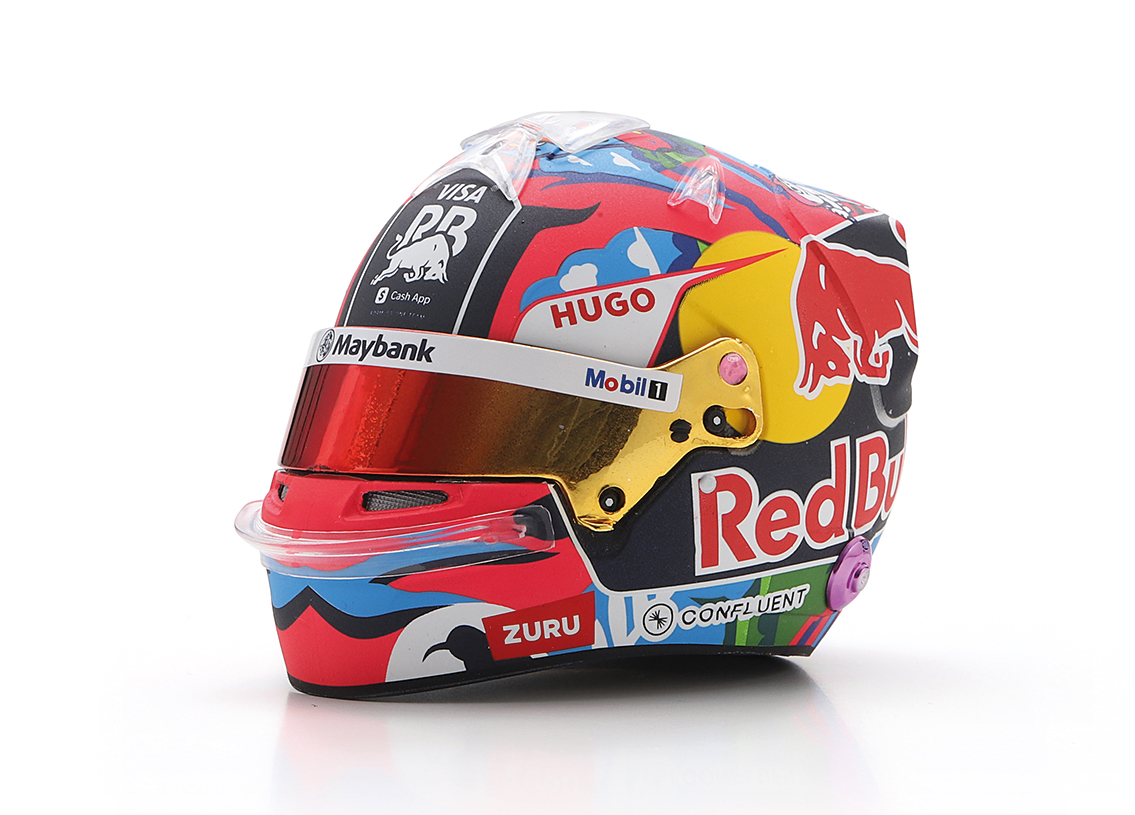 Helm F1 Team Visa Cash App RB 15° GP Singapur 2025