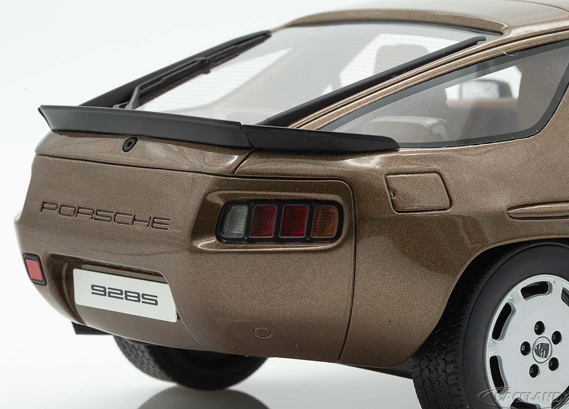 Porsche 928S 1981 - braun