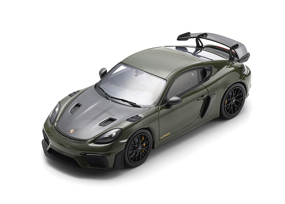 Porsche 718 Cayman GT4 RS 2023 - nato olive mit Weissach Package
