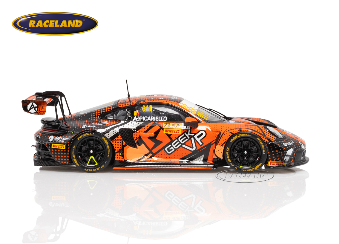 Porsche 911 GT3 R Absolute Racing 4° FIA GT World Challenge Macau 2024