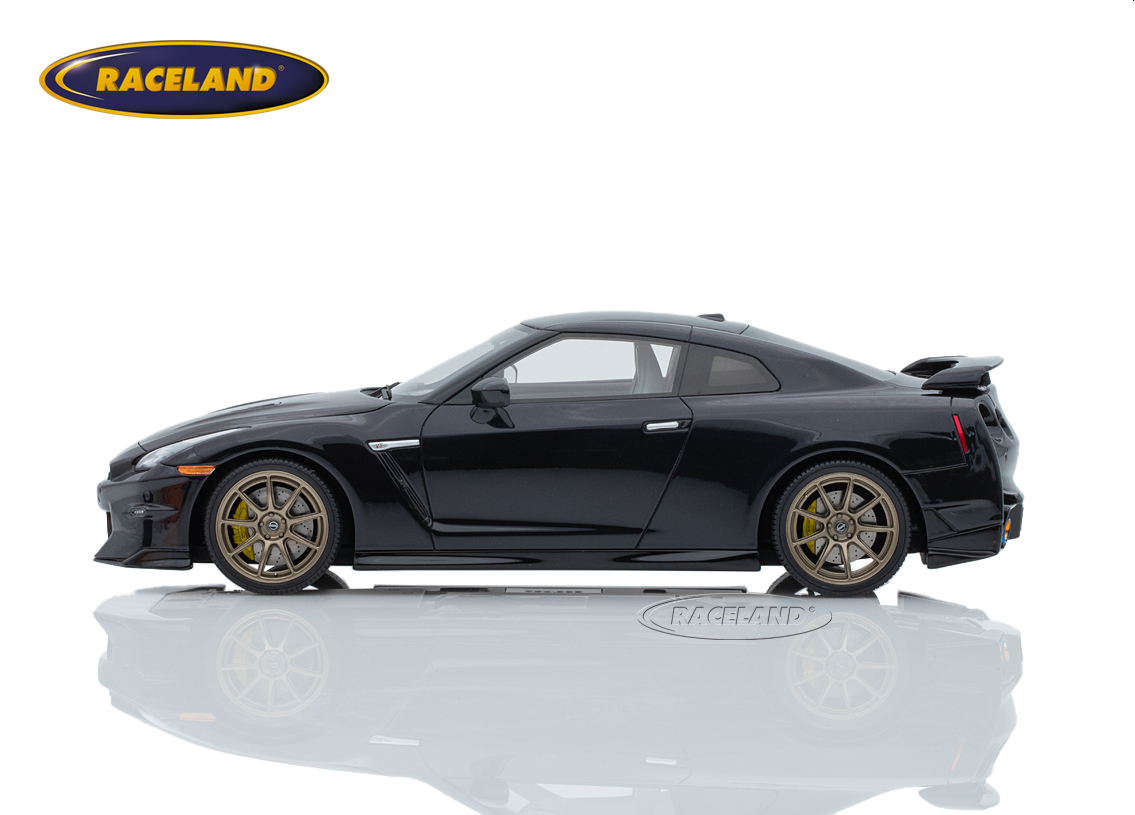 Nissan GT-R Takumi Edition 2024 - lila