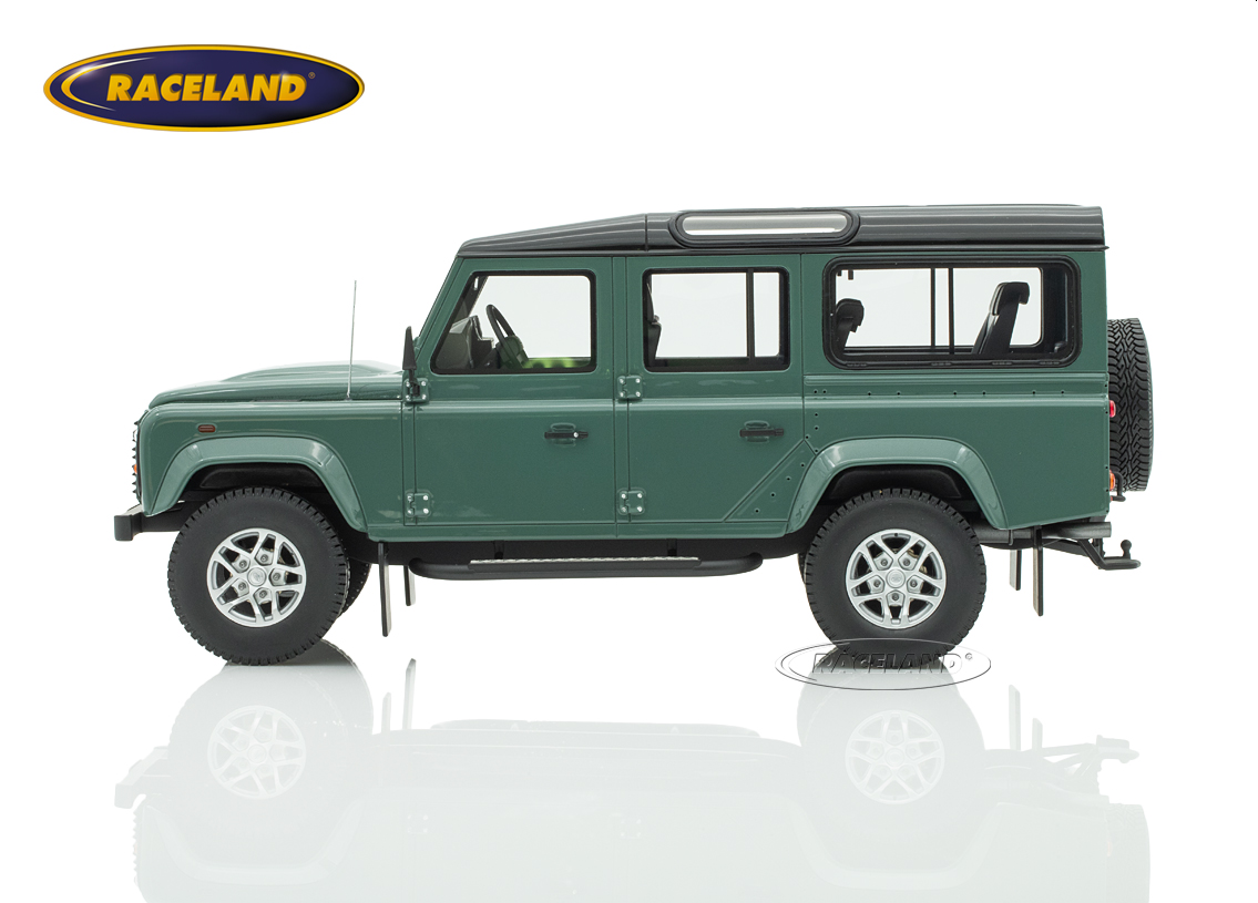 Land Rover Defender 3 Station Wagon 2016 - grün