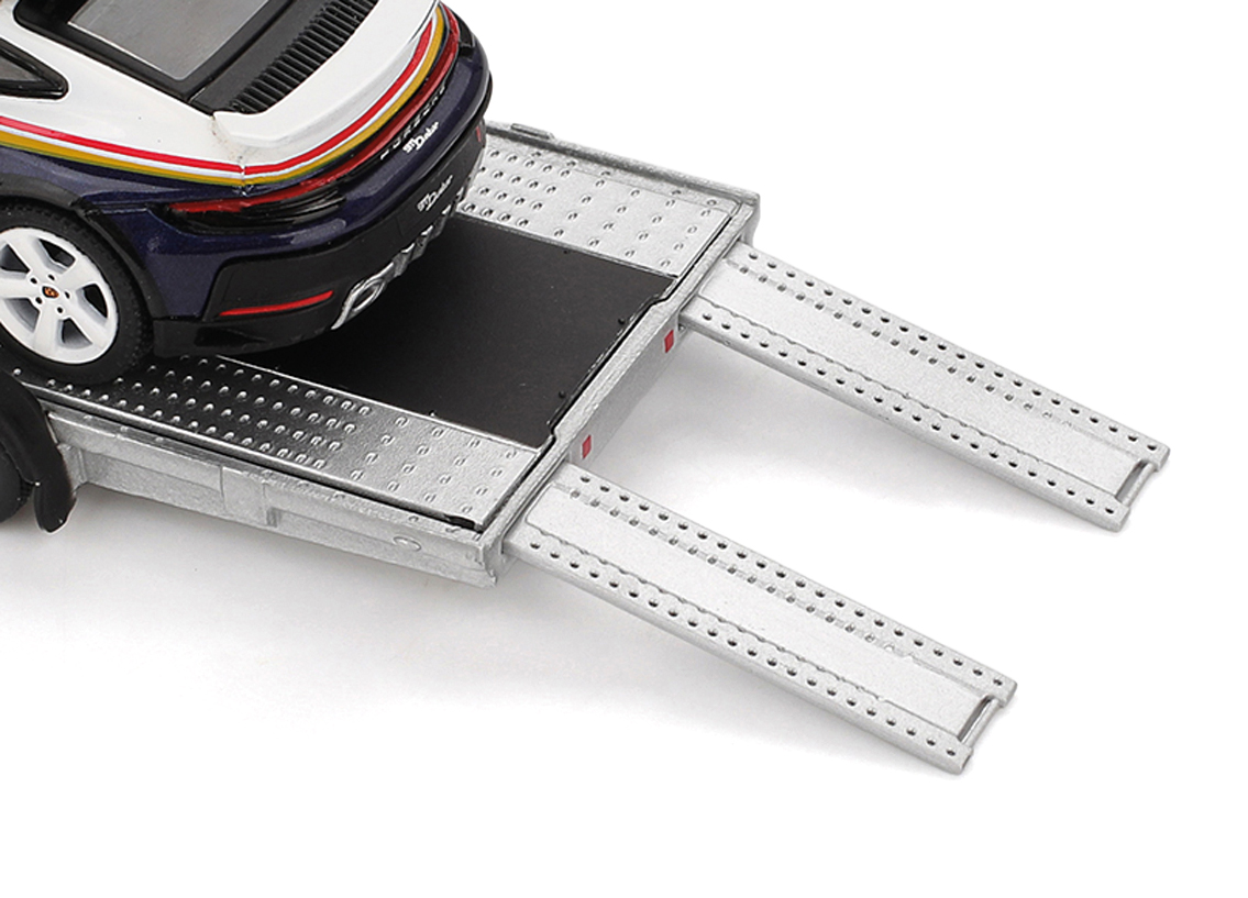 Set Porsche 911 Dakar + VW ID. Buzz Porsche Centrum Gelderland Roughroads