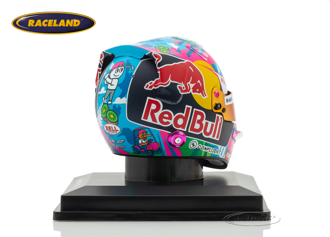 Helm F1 Team Visa Cash App RB 15° GP Singapur 2025