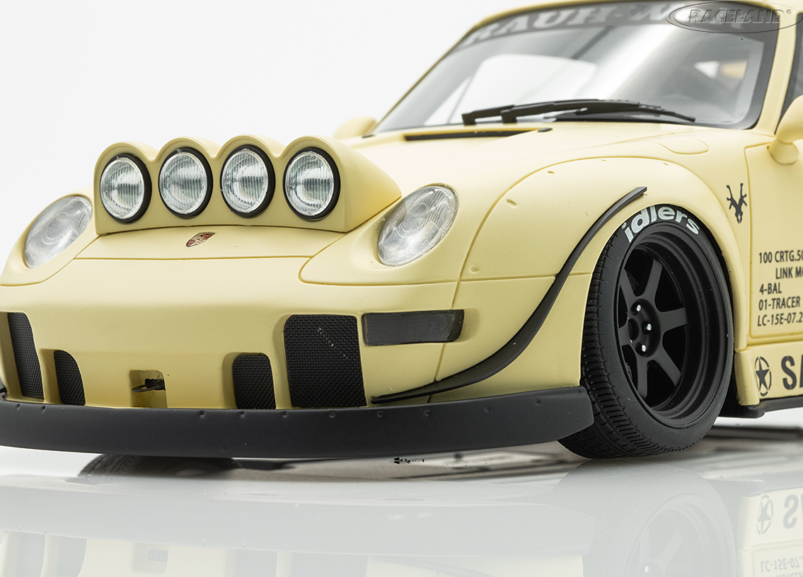 Porsche 911 RWB 2023 - sandstorm beige