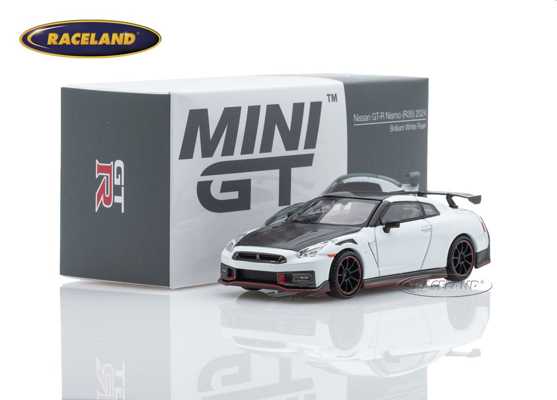 Nissan GT-R 35 NISMO 2024 - Brilliant White Pearl