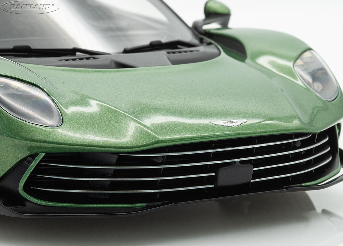 Aston Martin Valhalla 2025 - grün