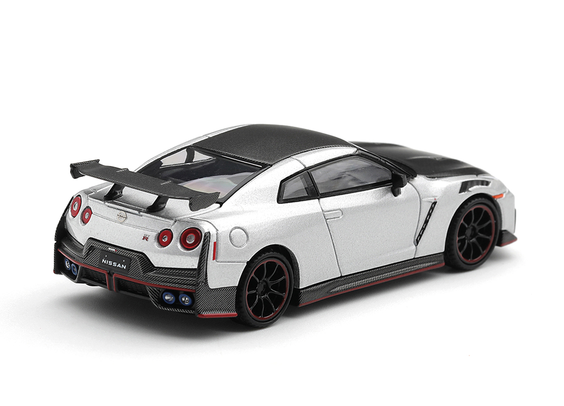 Nissan GT-R R35 Nismo 2024 - silber metallic 2024