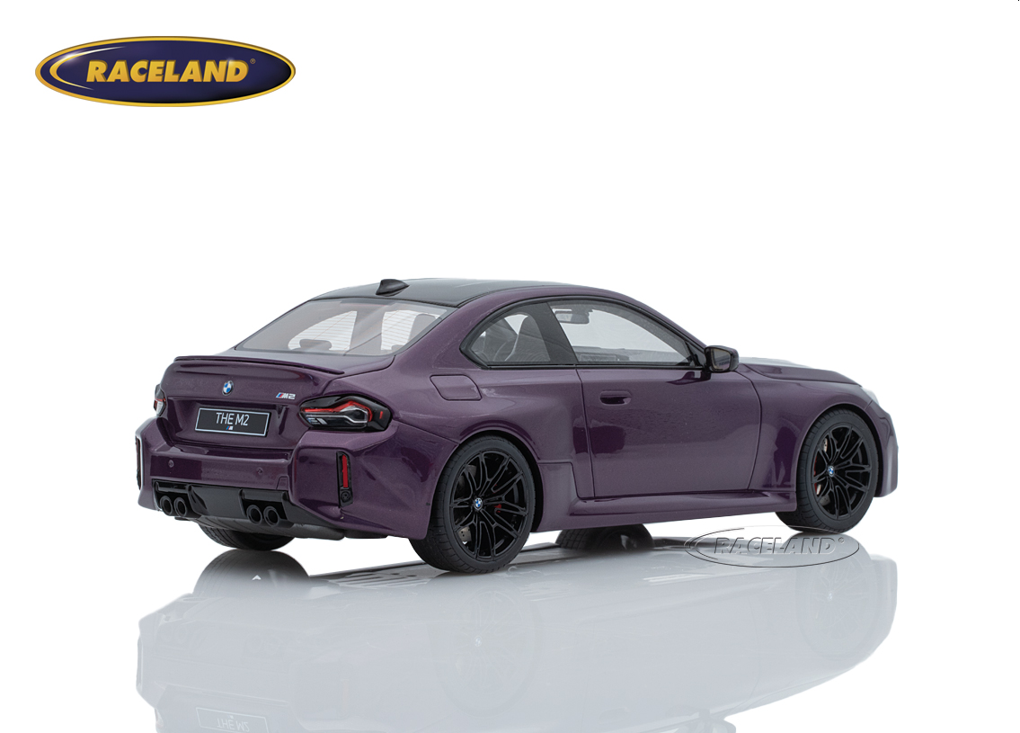 BMW M2 2023 - lila