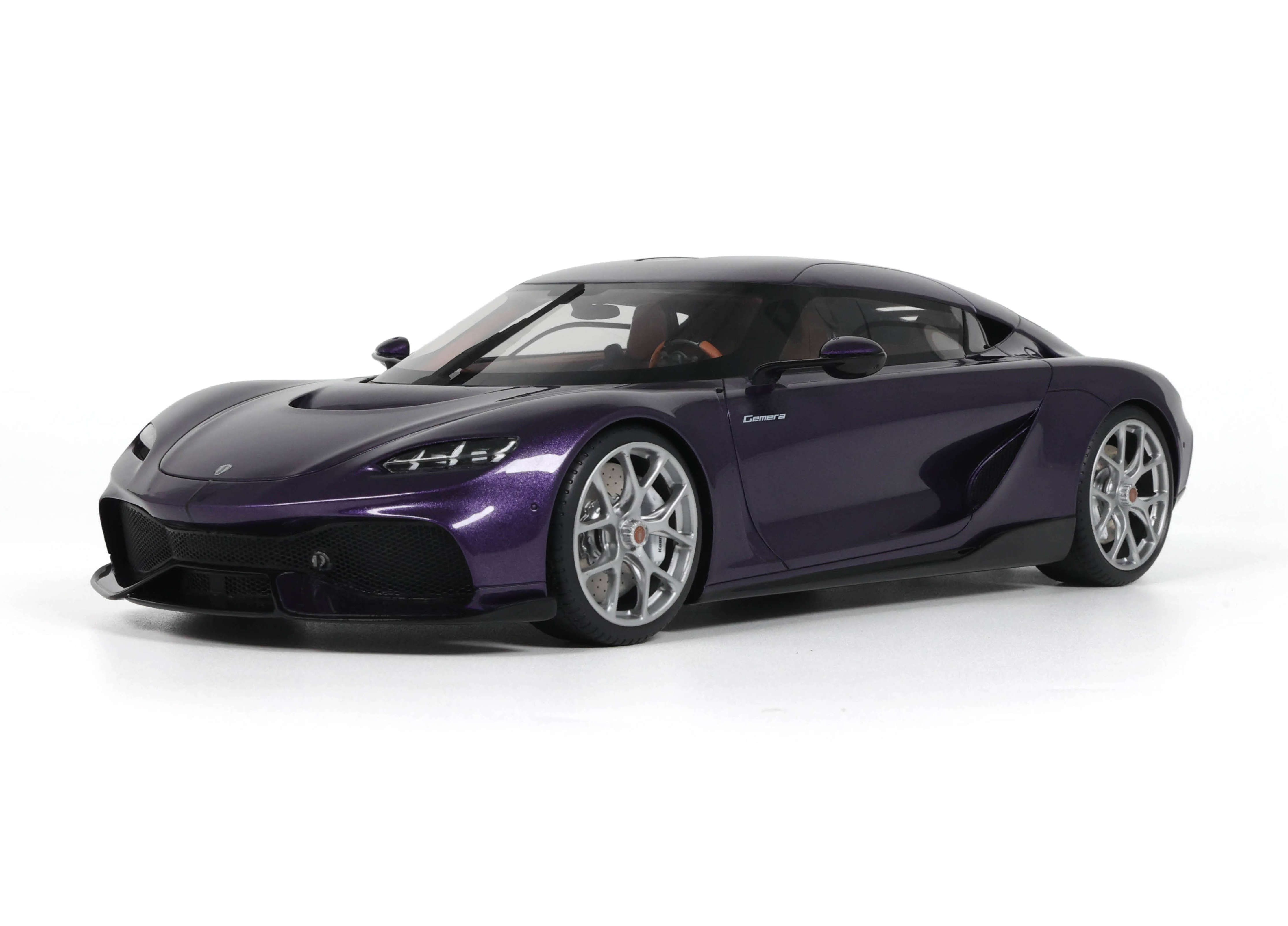 Koenigsegg Gemera 2020 - purple