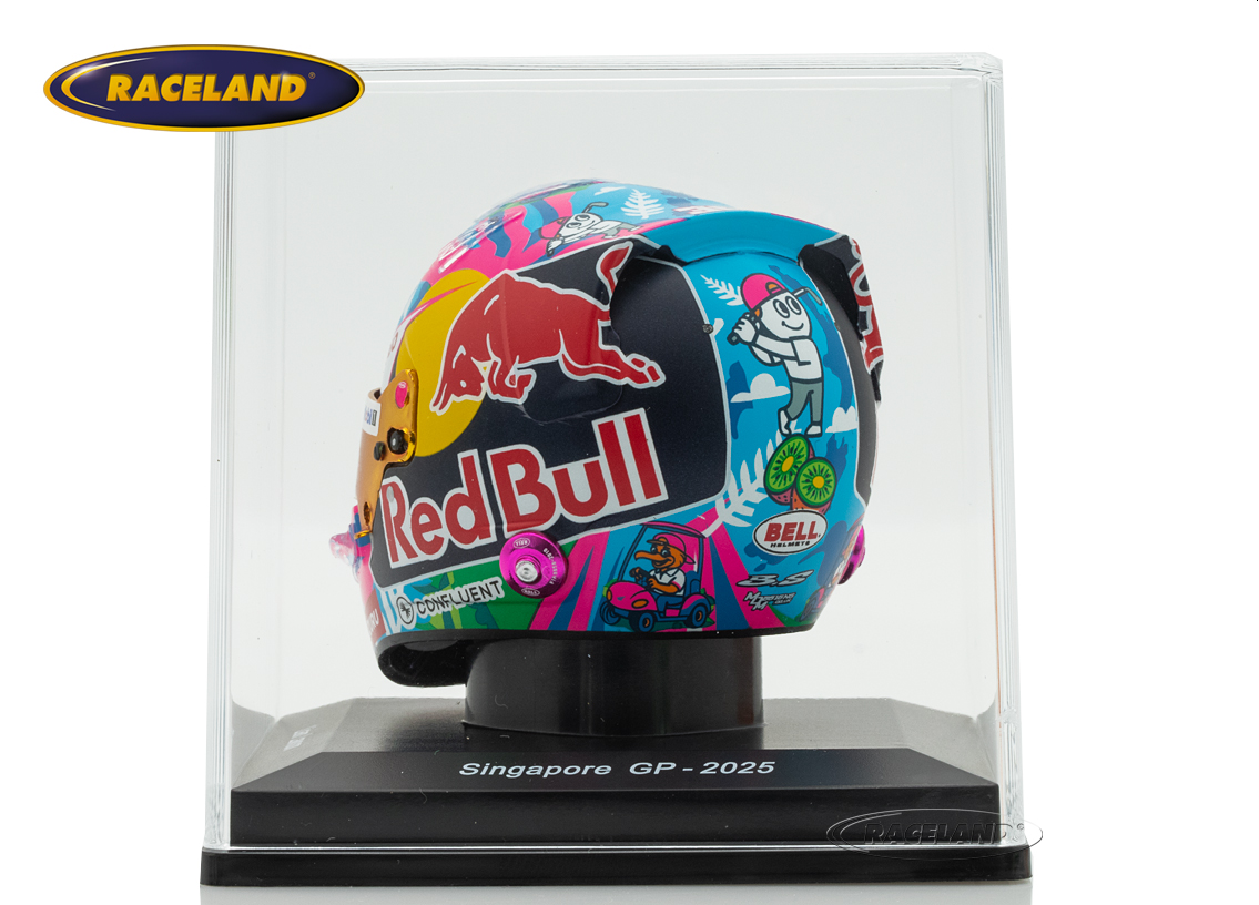 Helm F1 Team Visa Cash App RB 15° GP Singapur 2025