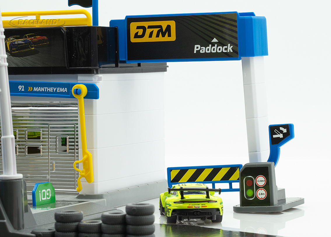 DTM Pit Stop Set mit Porsche 911 GT3 R Manthey Racing