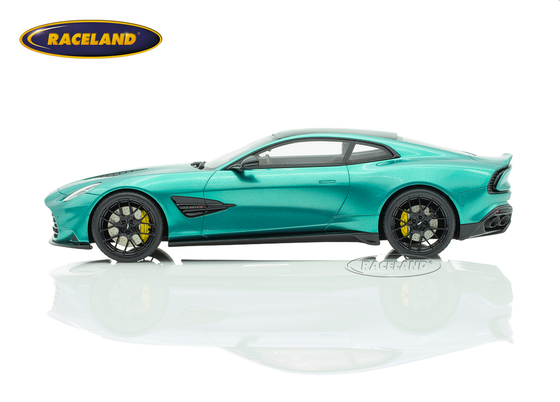Aston Martin Vanquish 2024 - grün
