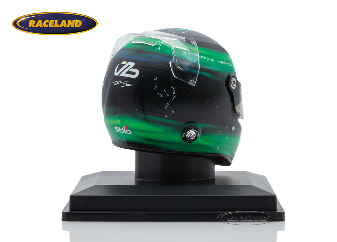 Helm F1 Team Stake Sauber 2024