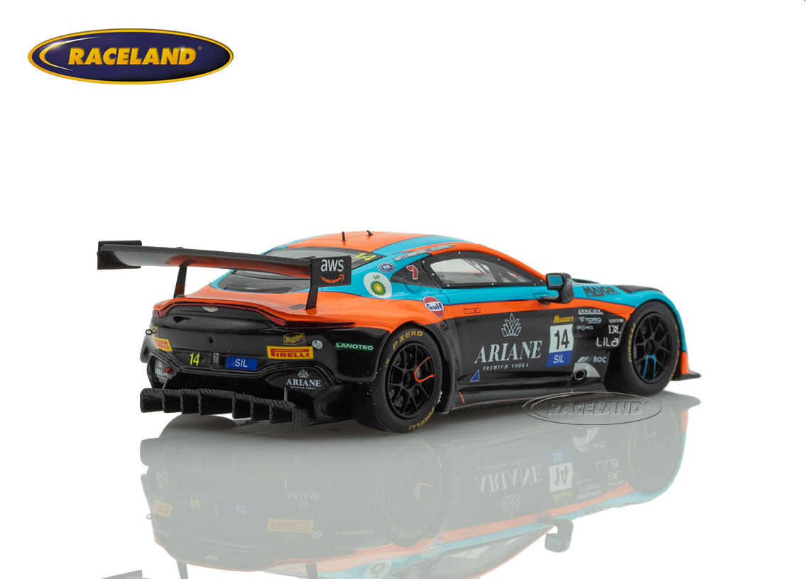 Aston Martin Vantage AMR GT3 Volante Rosso Motorsport 13° 12H Bathurst 2025