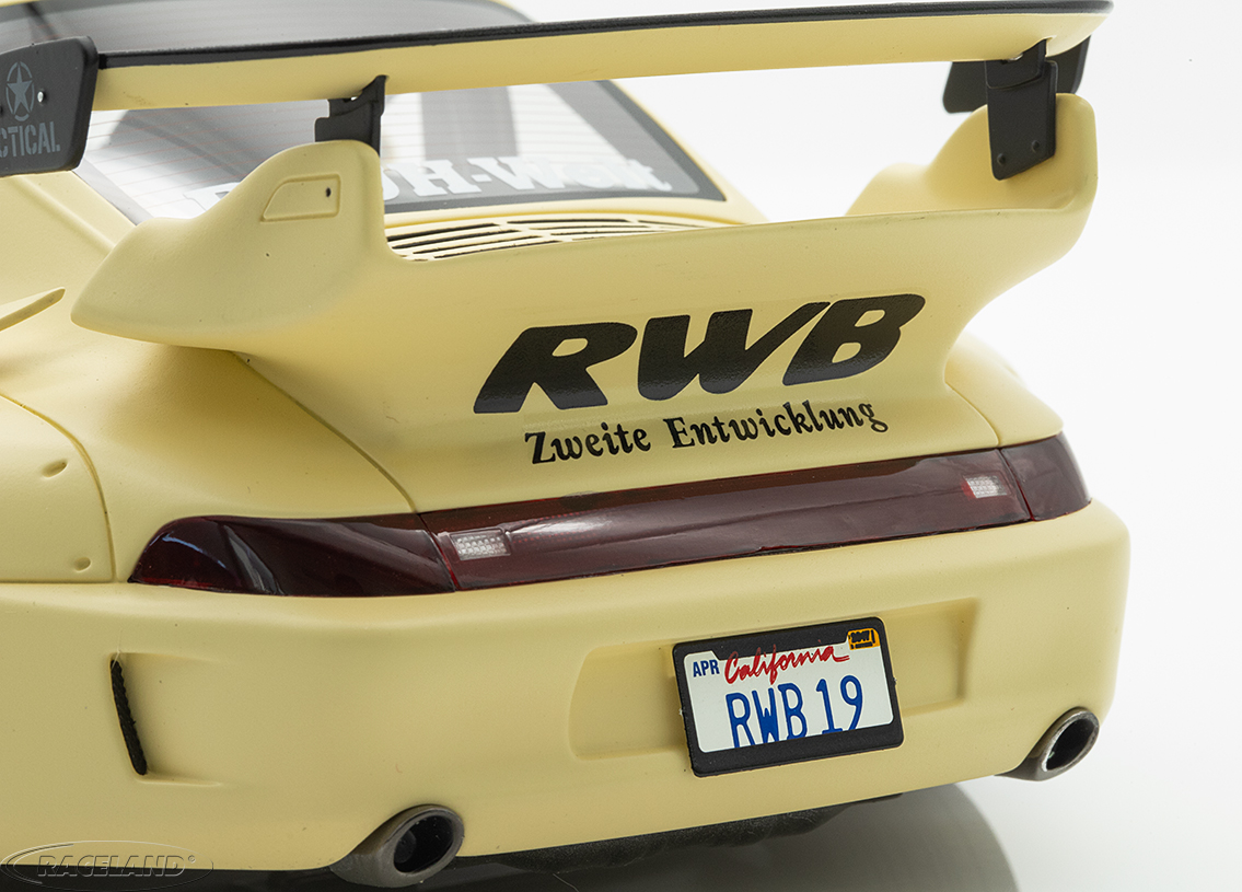 Porsche 911 RWB 2023 - sandstorm beige