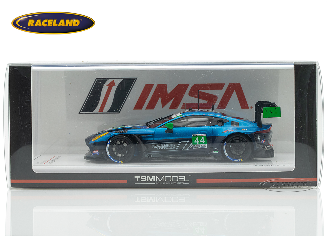 Aston Martin Vantage GT3 Evo Magnus Racing 24H Daytona IMSA 2025