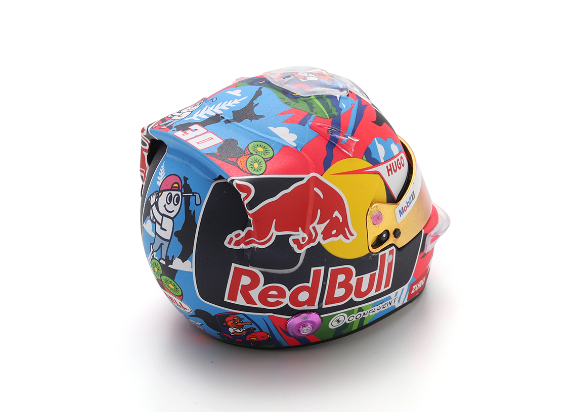 Helm F1 Team Visa Cash App RB 15° GP Singapur 2025