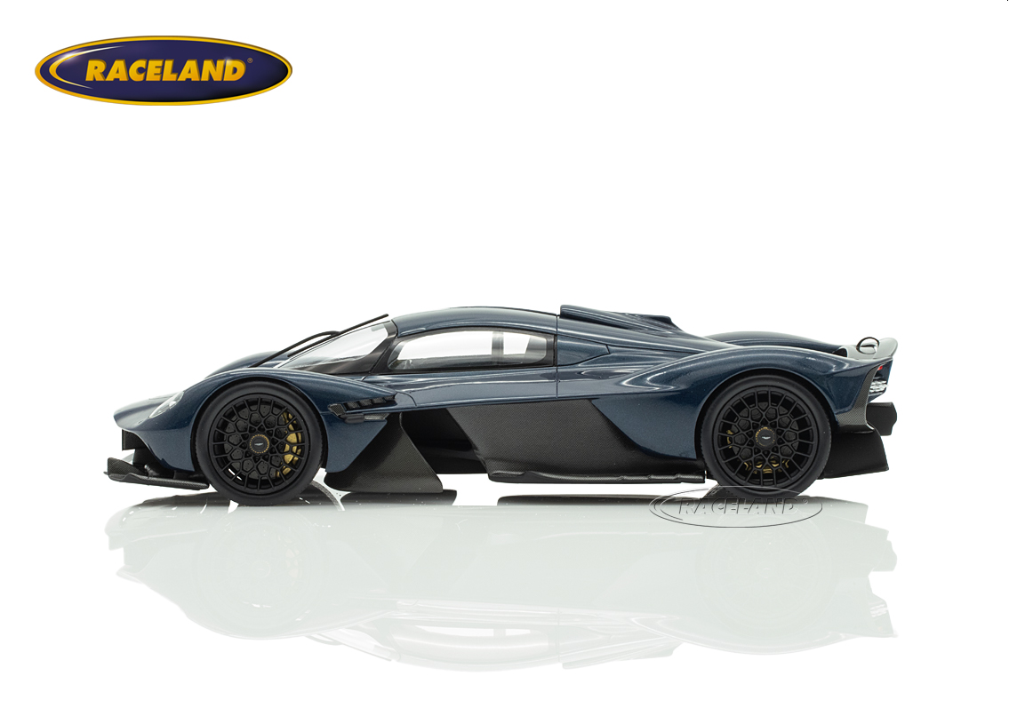 Aston Martin Valkyrie 2021 - liquid petroleum