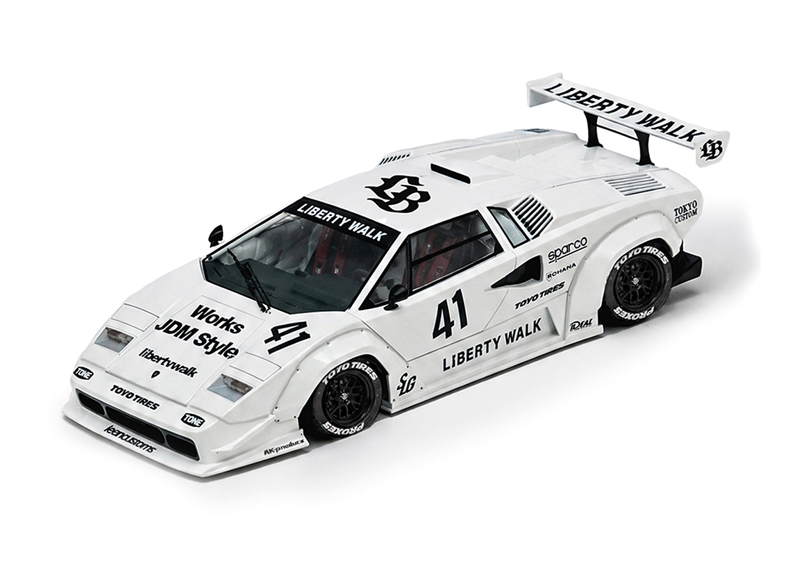 Lamborghini Countach Liberty Walk weiss