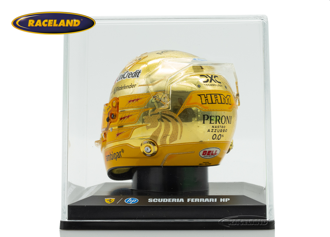 Helm Scuderia Ferrari F1 GP Singapur 2025