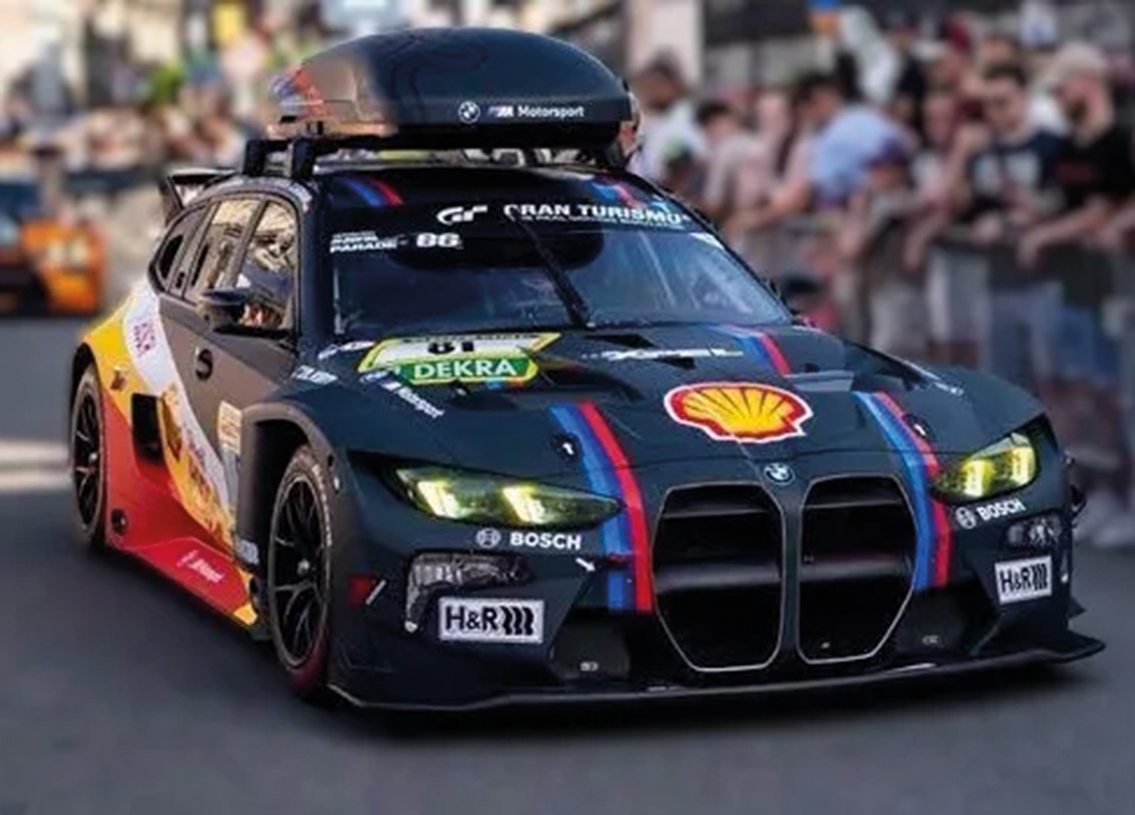 BMW M3 GT3 Touring BMW M Motorsport + Dachbox