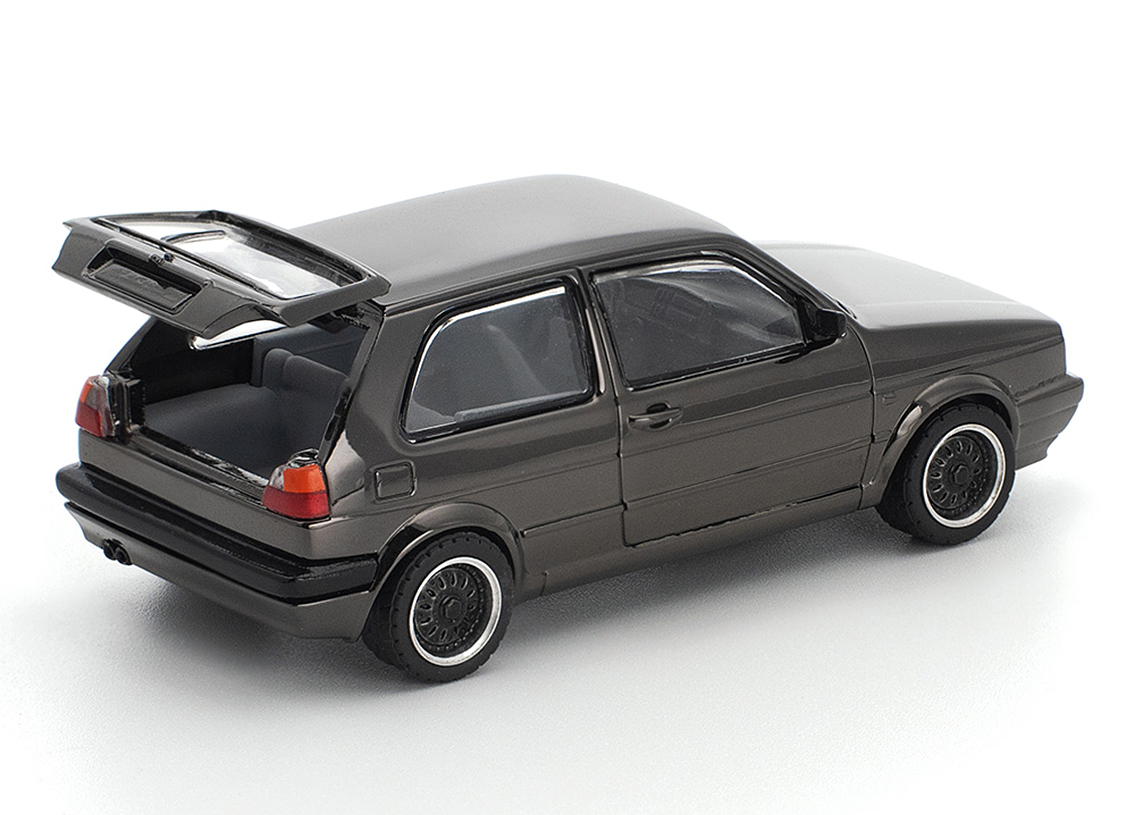 Volkswagen Golf GTI MK2 1984 - Dark Chrome Series