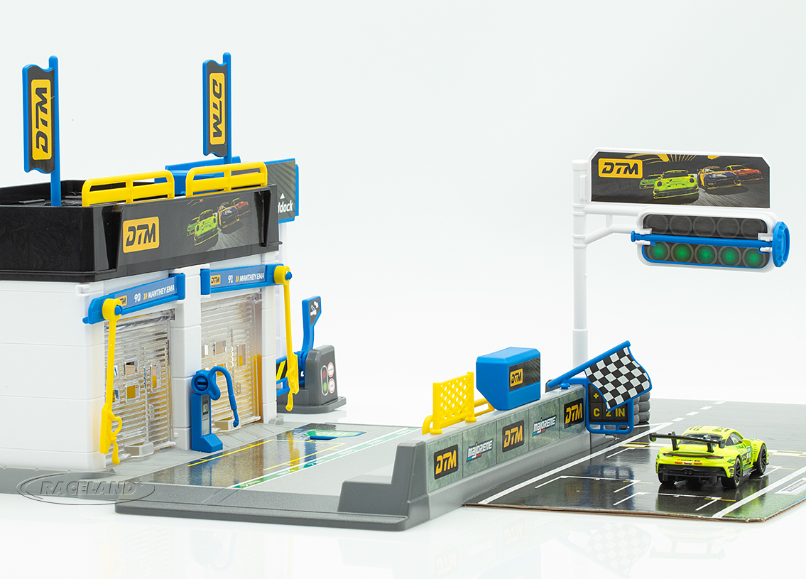 DTM Pit Stop Set mit Porsche 911 GT3 R Manthey Racing