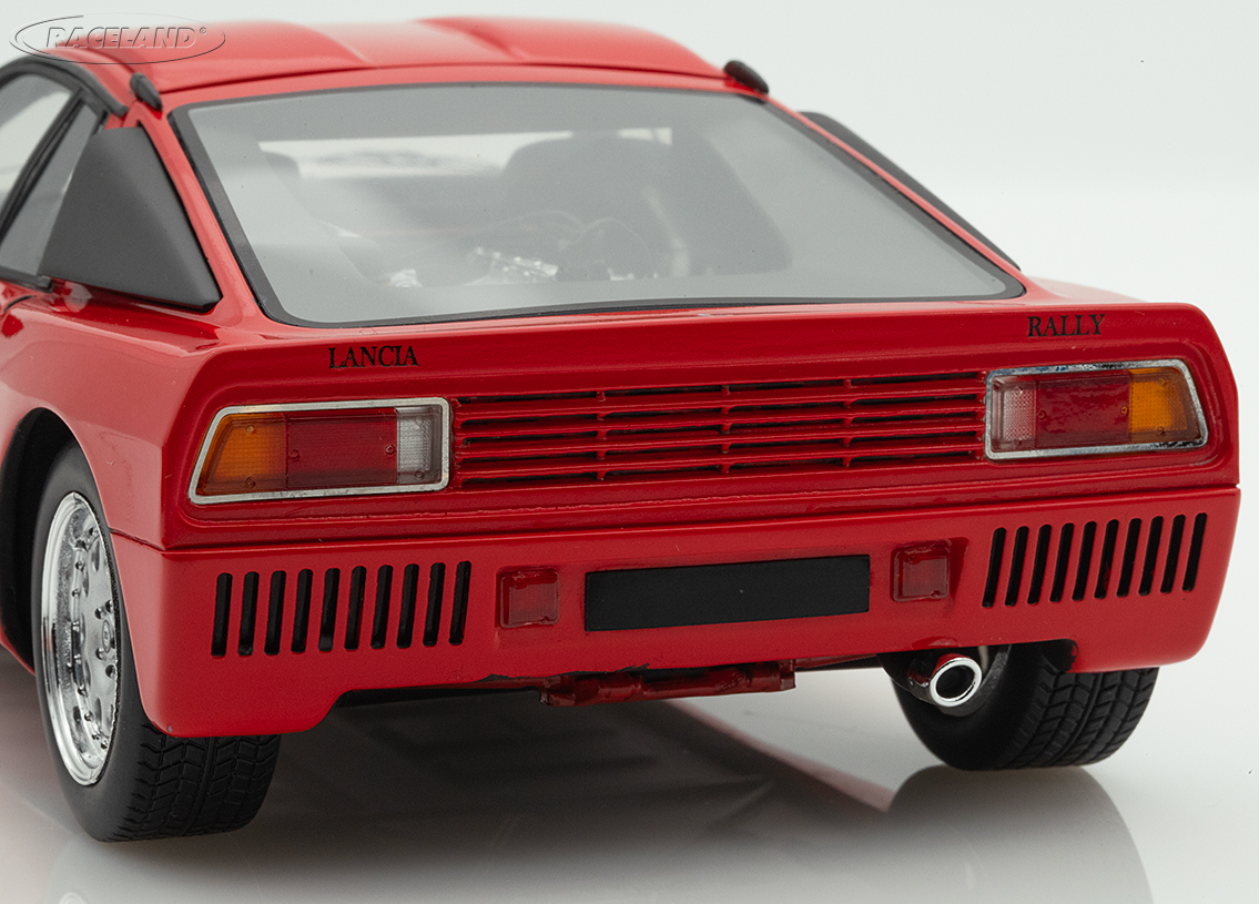 Lancia 037 Street 1982 - rot