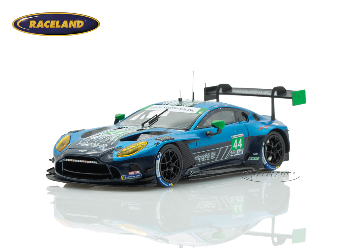 Aston Martin Vantage GT3 Evo Magnus Racing 24H Daytona IMSA 2025